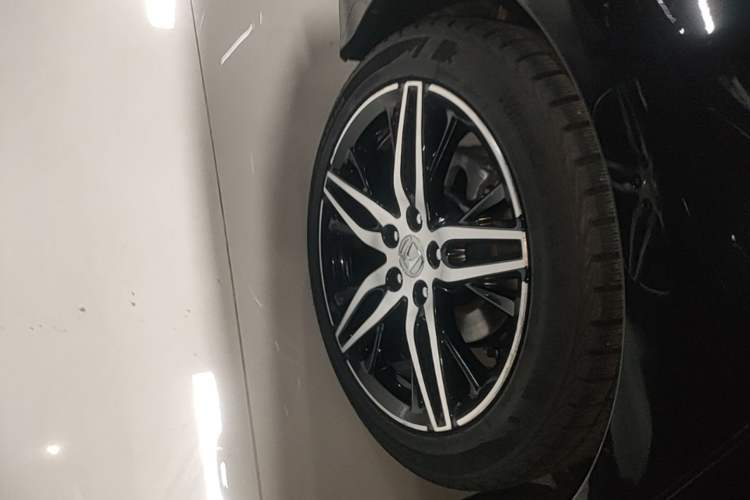 Used Honda Accord 2022 260TURBO Phantom Night · Prestige Edition Right Rear Wheel Hub