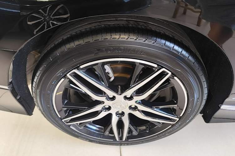 Used Honda Accord 2022 260TURBO Phantom Night · Prestige Edition Right Rear Wheel Hub