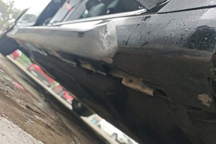 Used Honda Accord 2022 260TURBO Phantom Night · Prestige Edition Right Side Sill