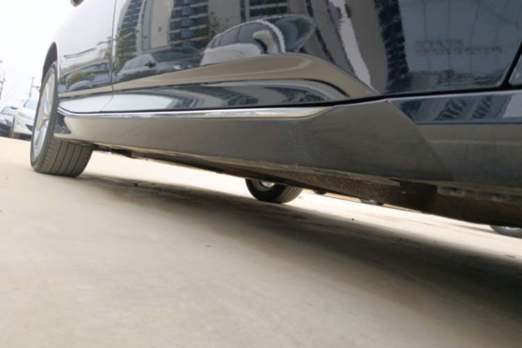 Used Honda Accord 2022 260TURBO Luxury Edition Right Side Sill