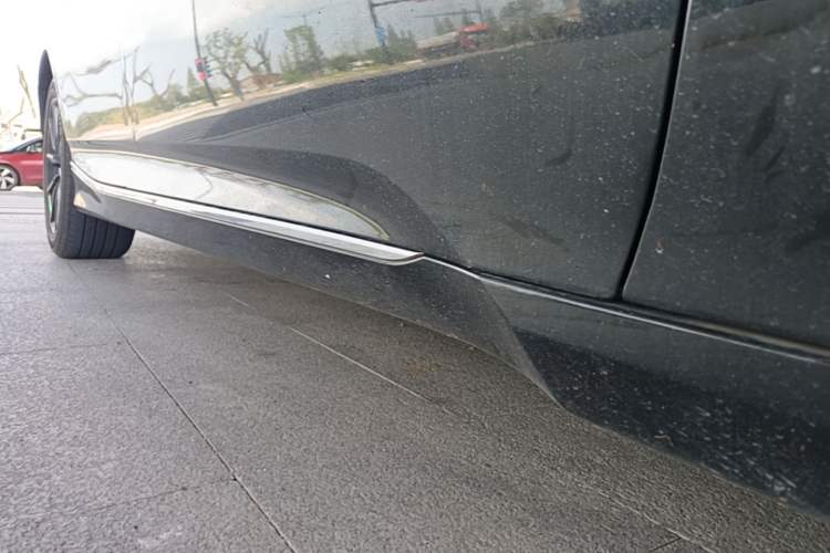 Used Honda Accord 2022 260TURBO Luxury Edition Right Side Sill