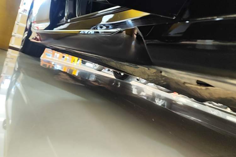 Used Honda Accord 2022 260TURBO Phantom Night · Prestige Edition Right Side Sill