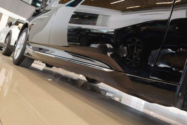 Used Honda Accord 2022 260TURBO Luxury Edition Right Side Sill