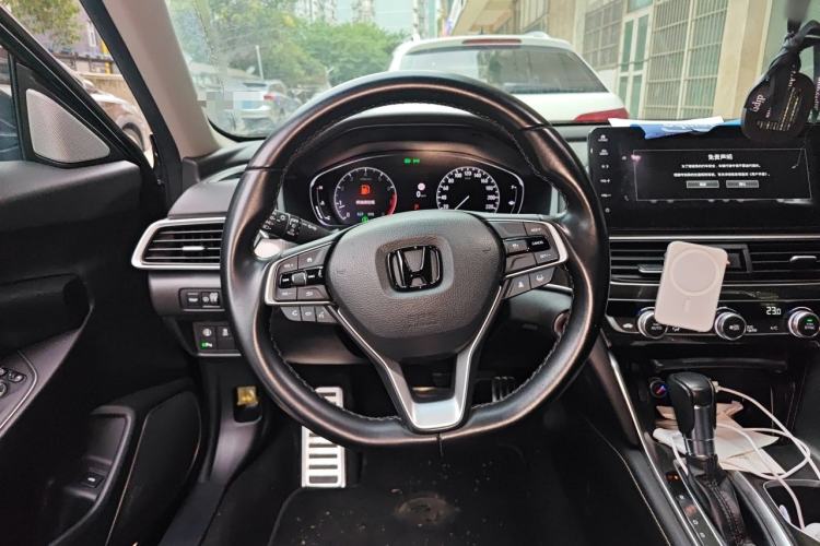 Used Honda Accord 2022 260TURBO Phantom Night · Prestige Edition Steering Wheel