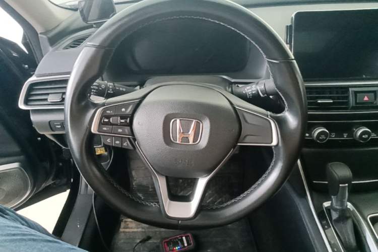 Used Honda Accord 2022 260TURBO Luxury Edition Steering Wheel