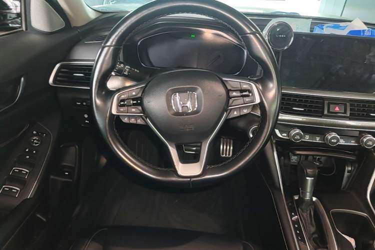 Used Honda Accord 2022 260TURBO Phantom Night · Prestige Edition Steering Wheel