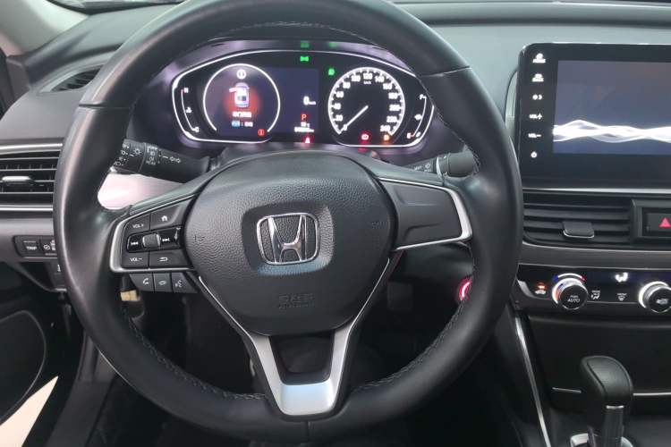 Used Honda Accord 2022 260TURBO Luxury Edition Steering Wheel