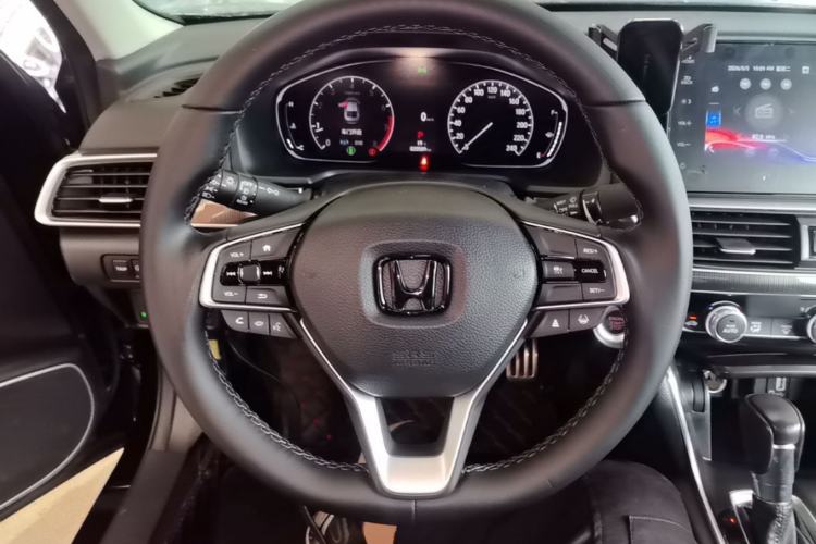 Used Honda Accord 2022 260TURBO Phantom Night · Prestige Edition Steering Wheel