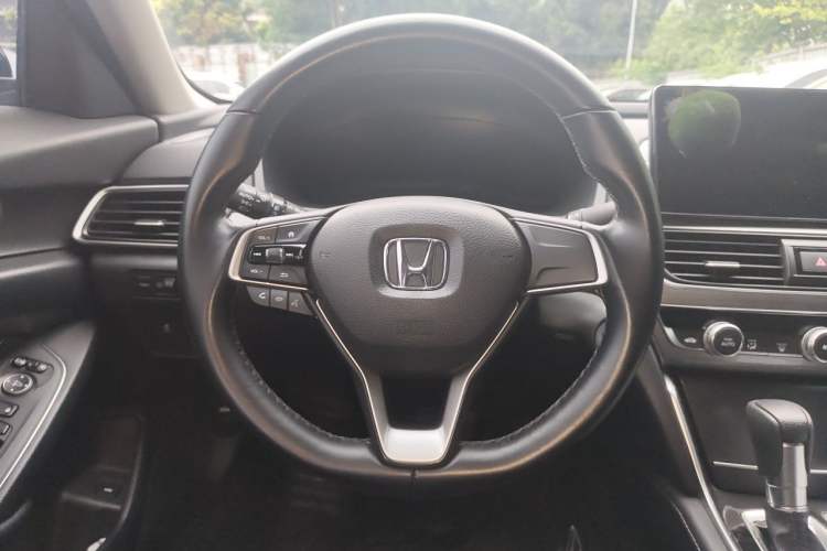 Used Honda Accord 2022 260TURBO Luxury Edition Steering Wheel