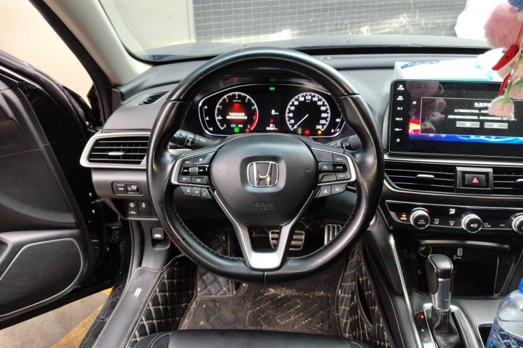 Used Honda Accord 2022 260TURBO Phantom Night · Prestige Edition Steering Wheel