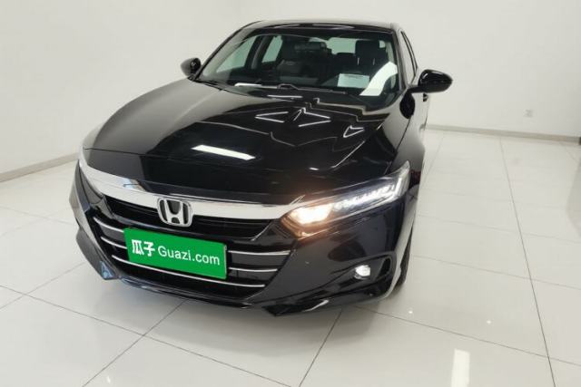 Ojetý Honda Accord 2022 260TURBO Luxury Edition