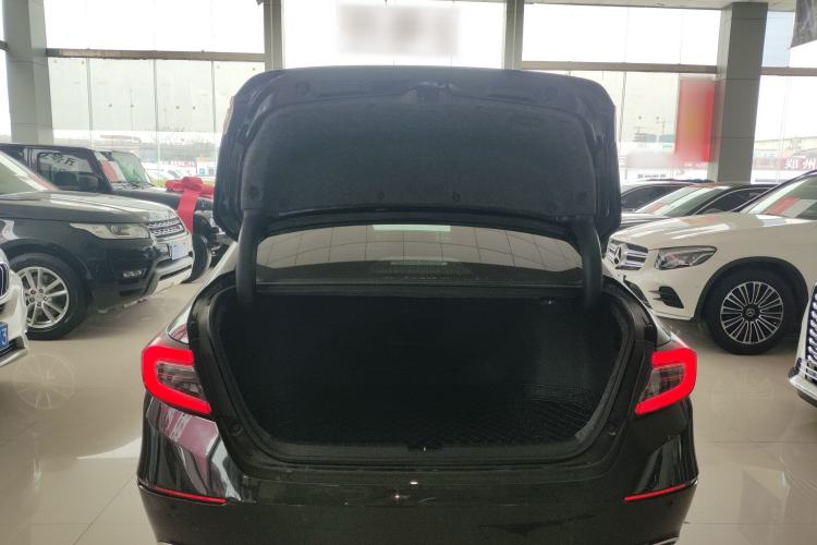 Used Honda Accord 2022 260TURBO Phantom Night · Prestige Edition Trunk