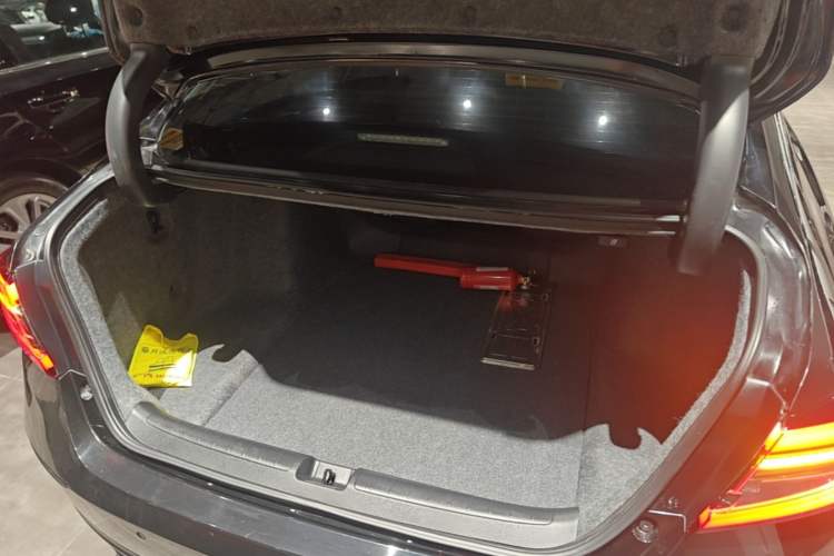 Used Honda Accord 2022 260TURBO Phantom Night · Prestige Edition Trunk