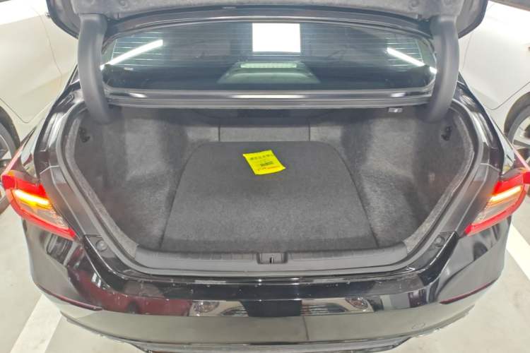 Used Honda Accord 2022 260TURBO Luxury Edition Trunk