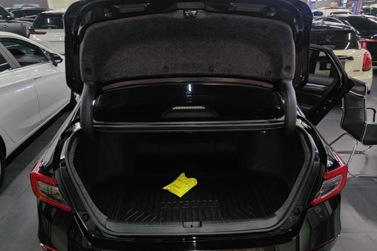 Used Honda Accord 2022 260TURBO Luxury Edition Trunk