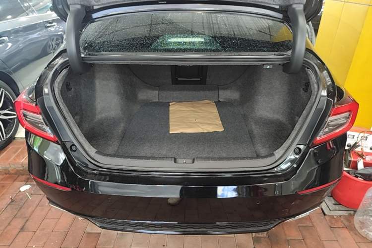 Used Honda Accord 2022 260TURBO Phantom Night · Prestige Edition Trunk