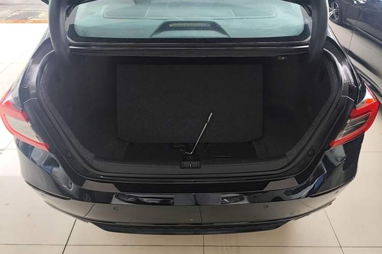 Used Honda Accord 2022 260TURBO Phantom Night · Prestige Edition Trunk