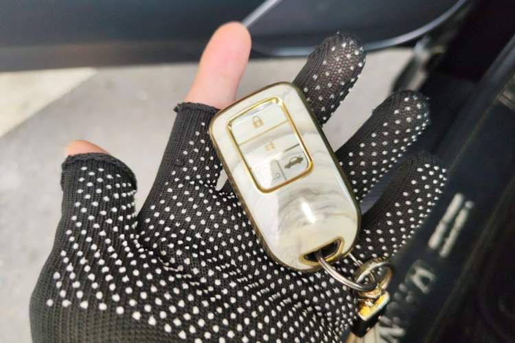 Used Honda Accord 2022 260TURBO Phantom Night · Prestige Edition Vehicle Key