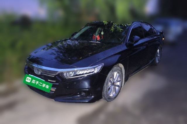 Ojetý Honda Accord 2022 260TURBO Luxury Edition