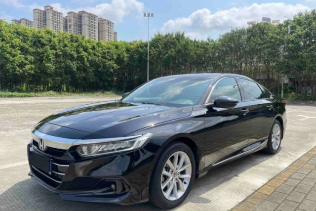 Ojetý Honda Accord 2022 260TURBO Luxury Edition