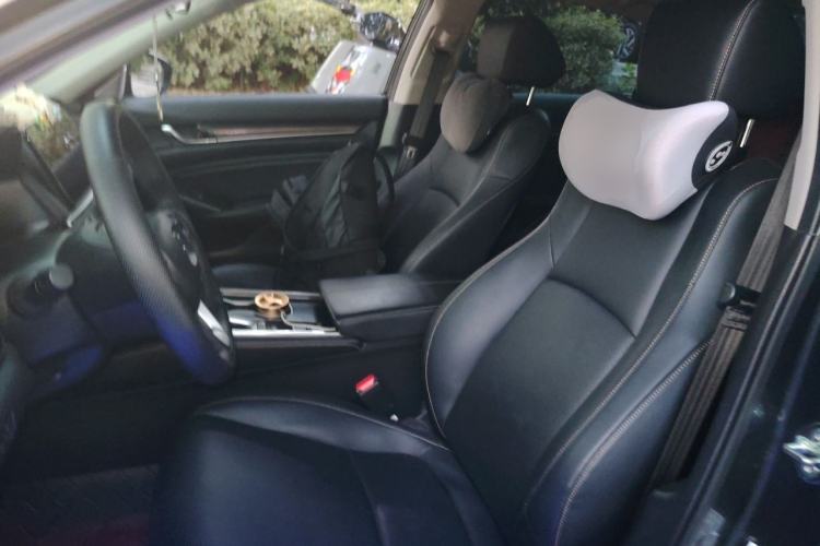 Used Honda Accord 2022 260TURBO Phantom Night · Prestige Edition Left Front Seat