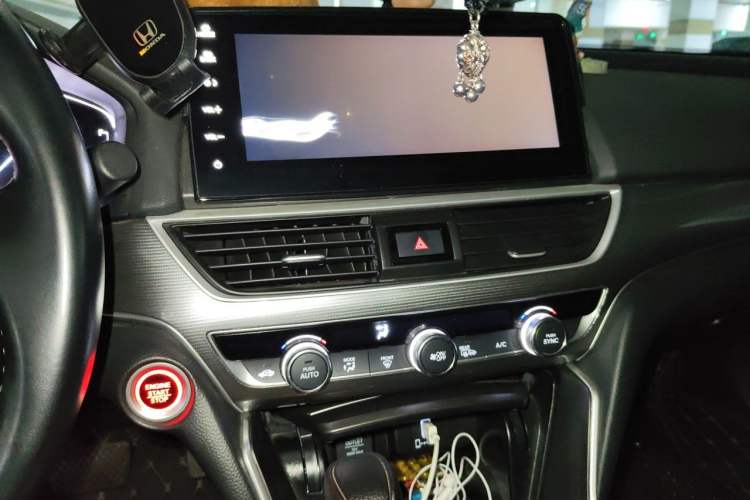 Used Honda Accord 2022 260TURBO Luxury Edition Audio And AC Panel