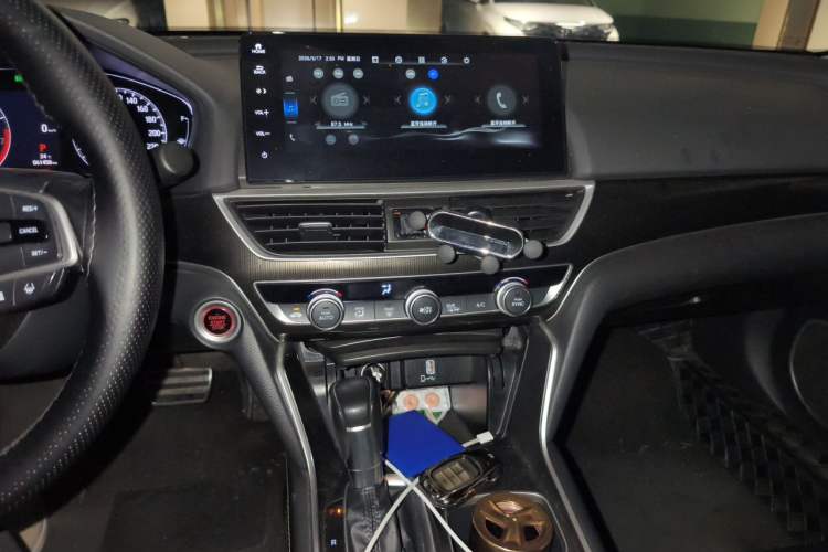 Used Honda Accord 2022 260TURBO Phantom Night · Prestige Edition Audio And AC Panel