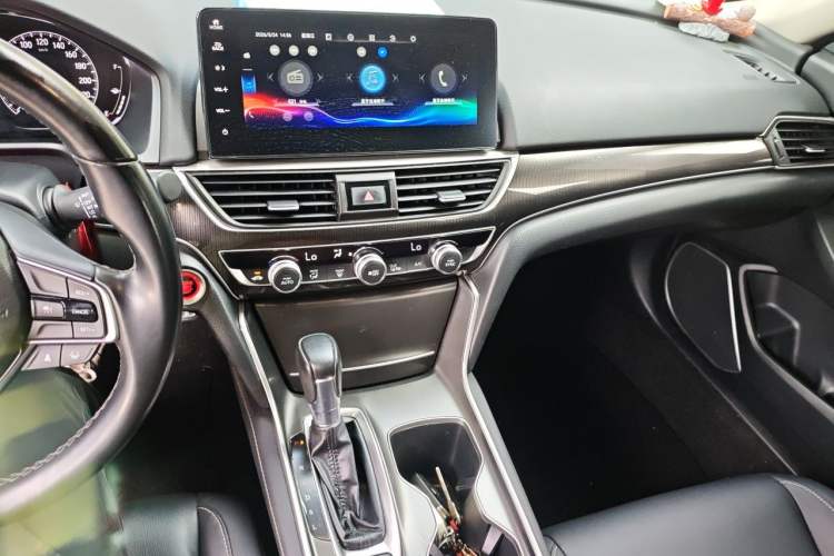 Used Honda Accord 2022 260TURBO Phantom Night · Prestige Edition Audio And AC Panel