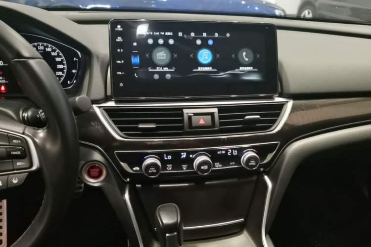 Used Honda Accord 2022 260TURBO Phantom Night · Prestige Edition Audio And AC Panel