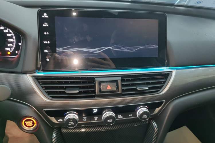 Used Honda Accord 2022 260TURBO Luxury Edition Audio And AC Panel