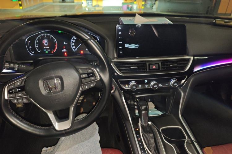 Used Honda Accord 2022 260TURBO Phantom Night · Prestige Edition Center Console