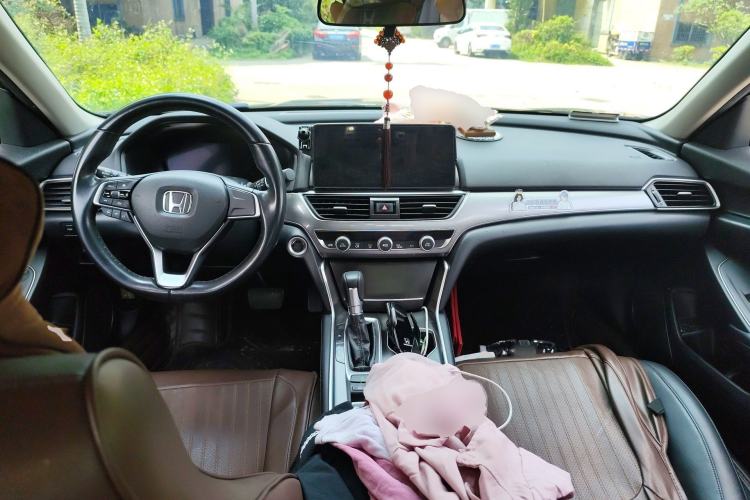 Used Honda Accord 2022 260TURBO Luxury Edition Center Console