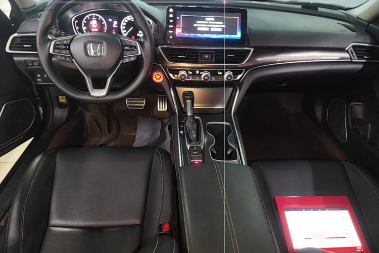Used Honda Accord 2022 260TURBO Phantom Night · Prestige Edition Center Console