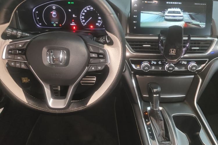 Used Honda Accord 2022 260TURBO Phantom Night · Prestige Edition Center Console