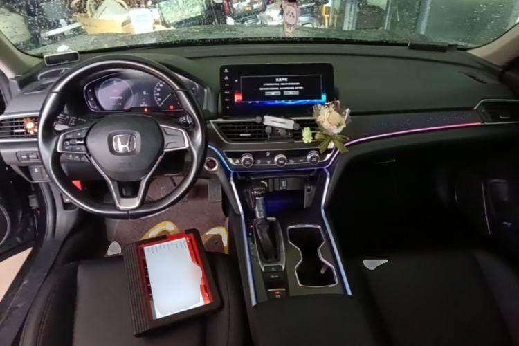 Used Honda Accord 2022 260TURBO Luxury Edition Center Console