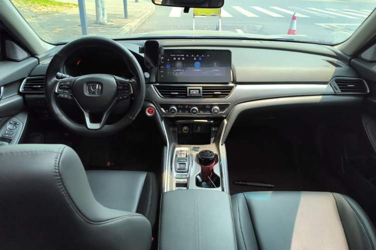 Used Honda Accord 2022 Xing·Hybrid 2.0L Xingling Version Center Console