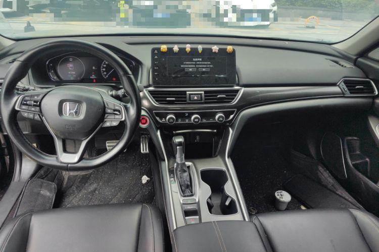 Used Honda Accord 2022 260TURBO Phantom Night · Prestige Edition Center Console