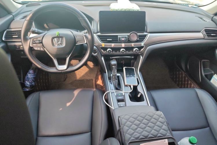 Used Honda Accord 2022 260TURBO Luxury Edition Center Console