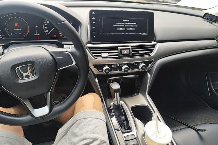 Used Honda Accord 2022 260TURBO Luxury Edition Center Console