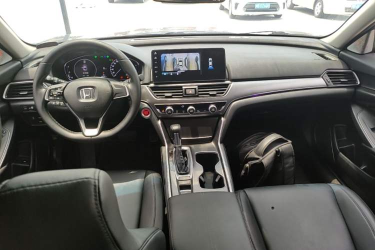 Used Honda Accord 2022 260TURBO Luxury Edition Center Console
