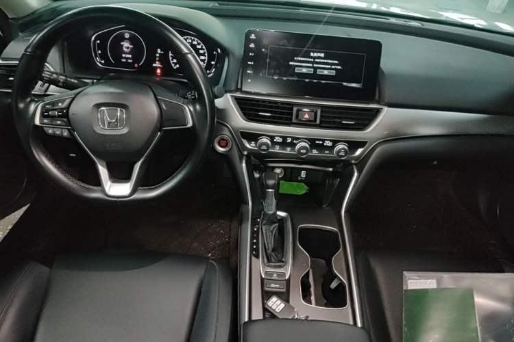 Used Honda Accord 2022 260TURBO Luxury Edition Center Console