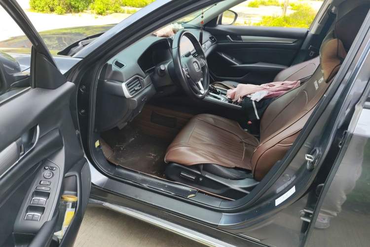 Used Honda Accord 2022 260TURBO Luxury Edition Driver Seat