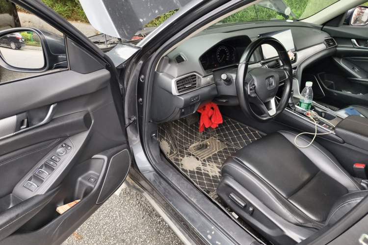 Used Honda Accord 2022 260TURBO Luxury Edition Driver Seat