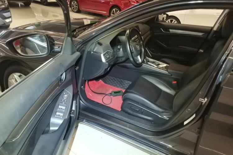 Used Honda Accord 2022 260TURBO Luxury Edition Driver Seat
