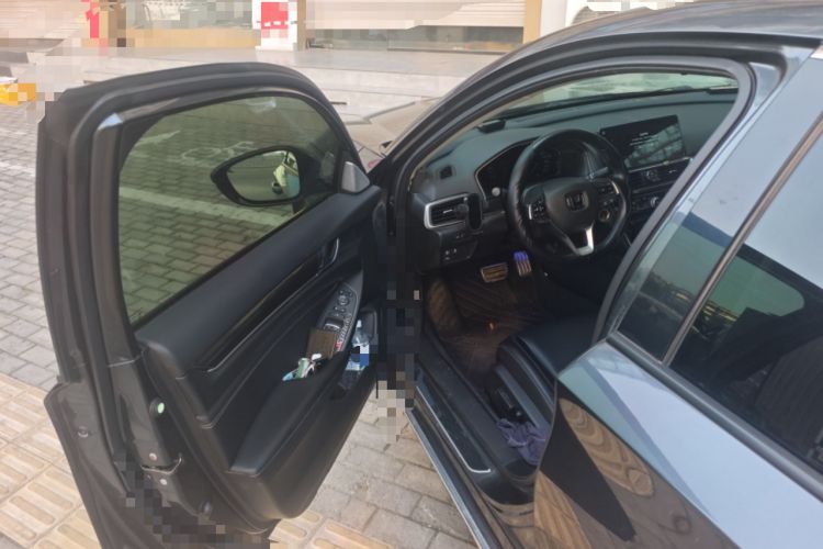 Used Honda Accord 2022 260TURBO Phantom Night · Prestige Edition Driver Seat