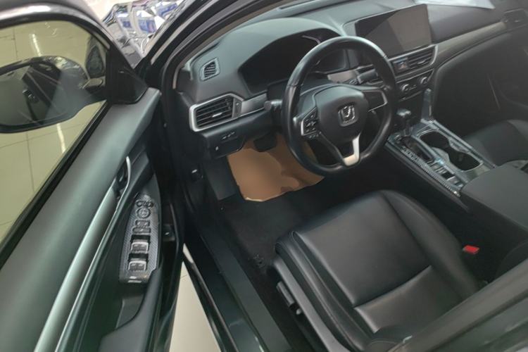 Used Honda Accord 2022 260TURBO Luxury Edition Driver Seat