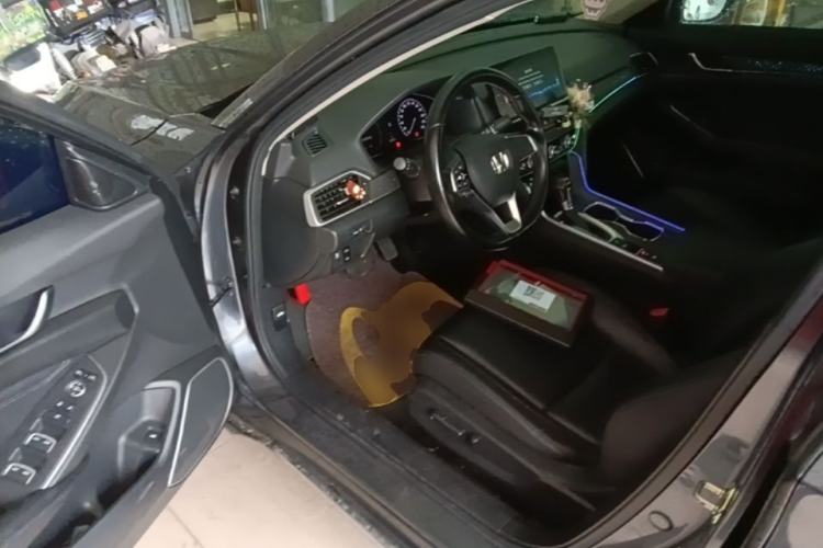 Used Honda Accord 2022 260TURBO Luxury Edition Driver Seat