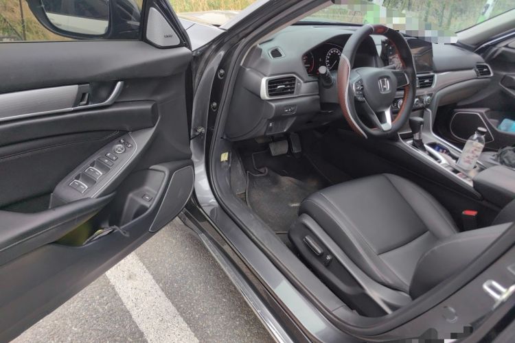 Used Honda Accord 2022 260TURBO Luxury Edition Driver Seat