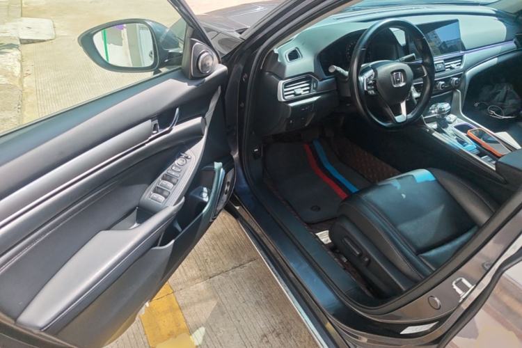 Used Honda Accord 2022 260TURBO Luxury Edition Driver Seat
