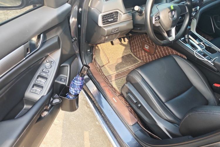 Used Honda Accord 2022 260TURBO Luxury Edition Driver Seat